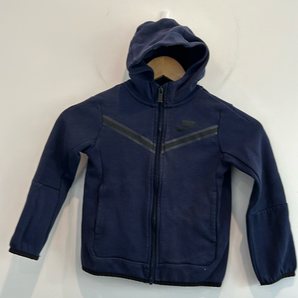 Nike Tech Fleece Youth XS hoodie